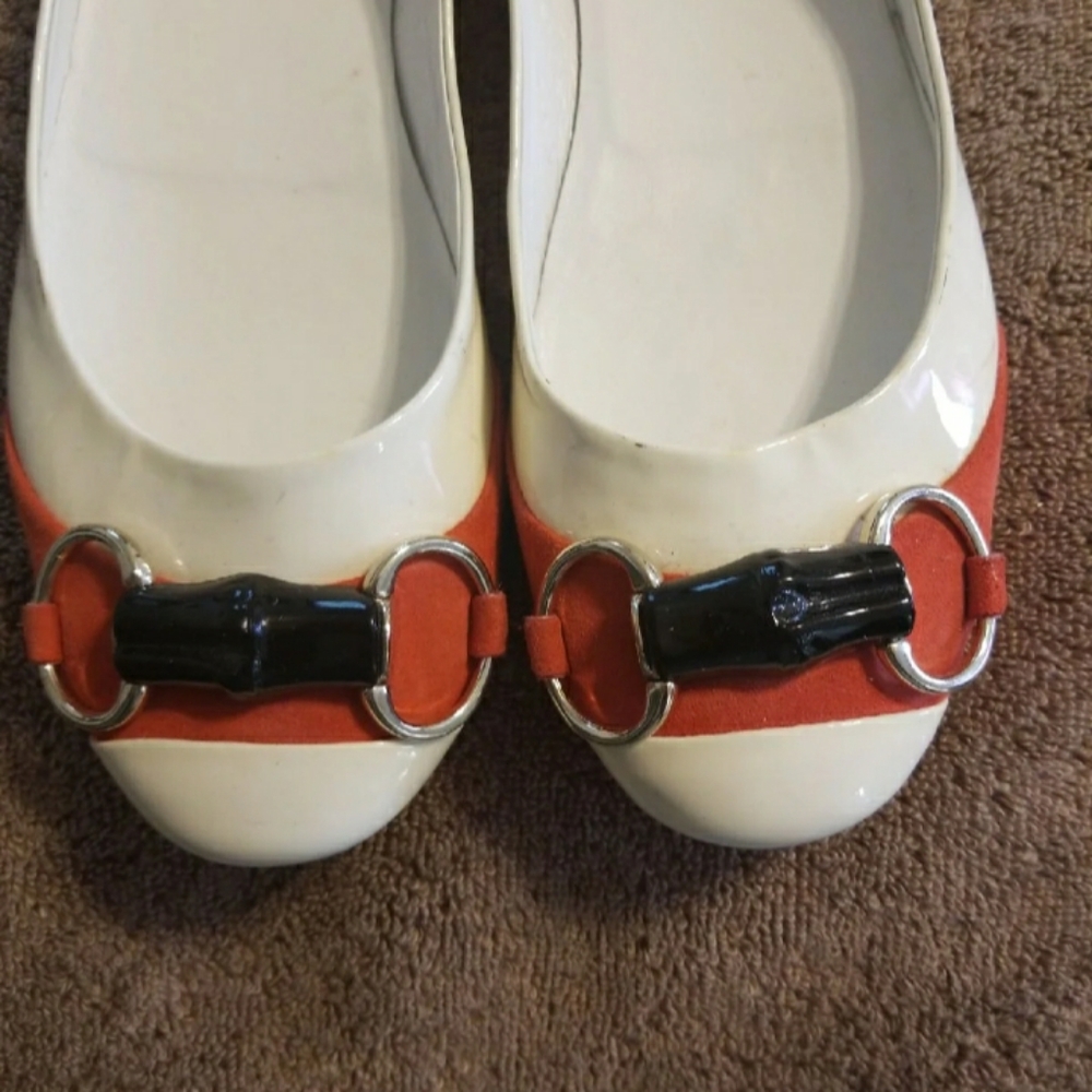 Authentic vintage Gucci Flats - Picture 10 of 11